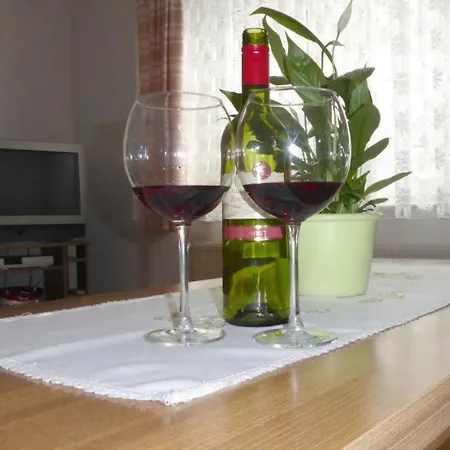 Apartment Ferienwohnung Zur *